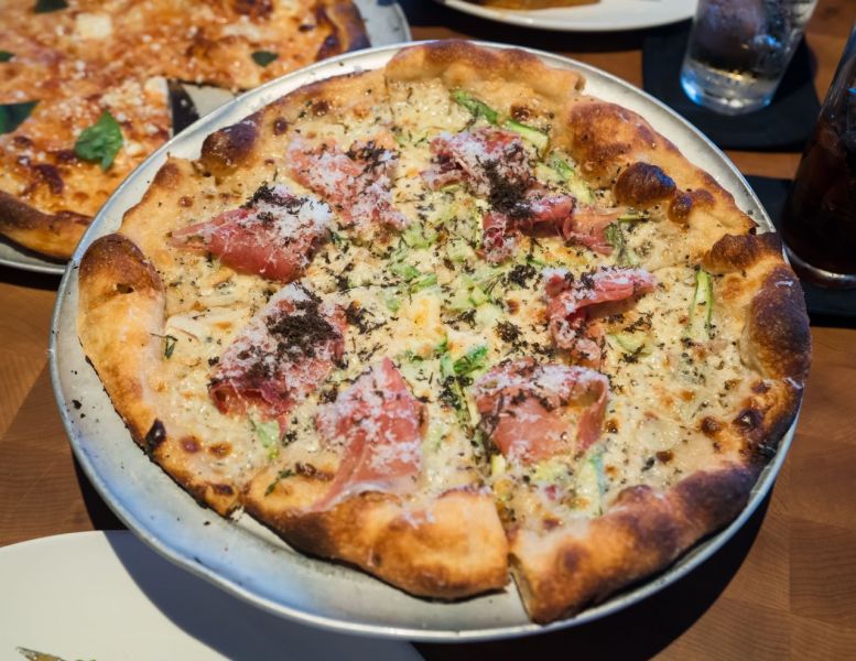 Blue Label Pizza Review The Dining Advisor